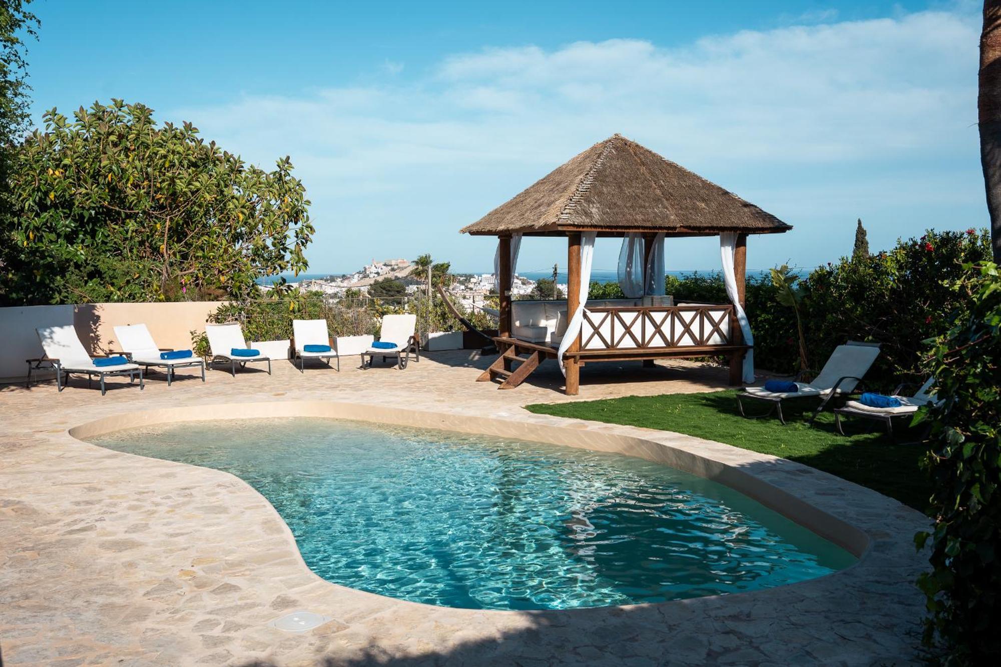 Calyssa Luxury Near Center Villa Ibiza-stad